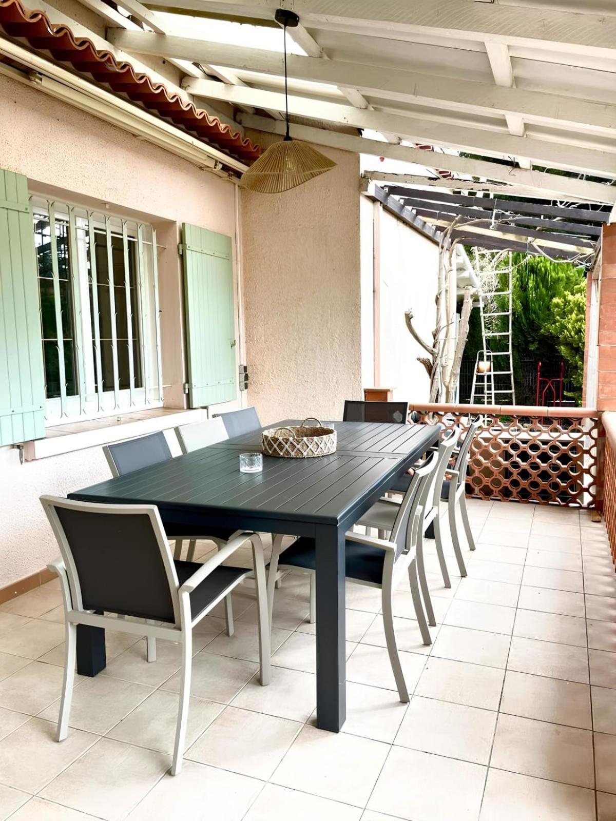 VILLA CONSTANCE - Swimming pool & Parking - sleeps 8 锡富尔勒普拉日 外观 照片